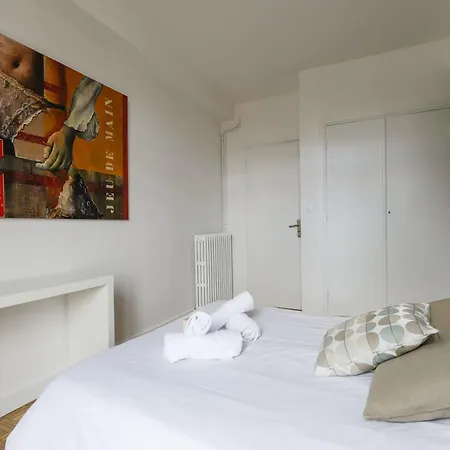 Bright Overlooking The Canal Du Midi Apartment *